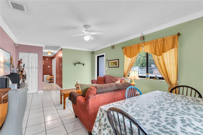 Picture of 11925 SW 182Nd Ter, Miami FL 33177