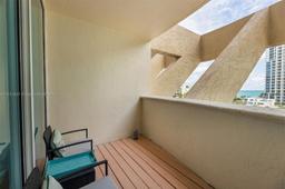 Picture of 300 S Pointe Dr # 907, Miami Beach, FL 33139