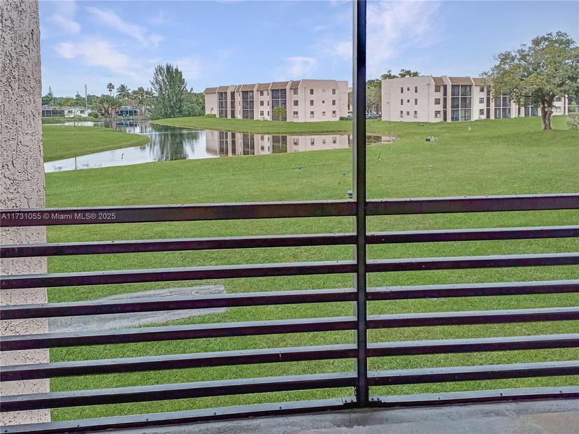 Picture of 10402 Sunrise Lakes Blvd # 201, Sunrise FL 33322