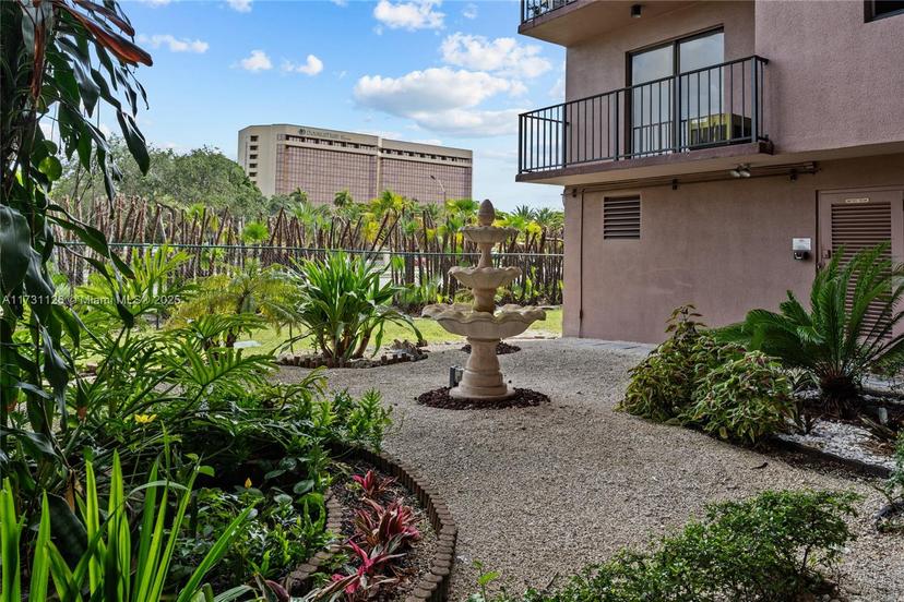 Picture of 605 NW 72Nd Ave # 406, Miami FL 33126