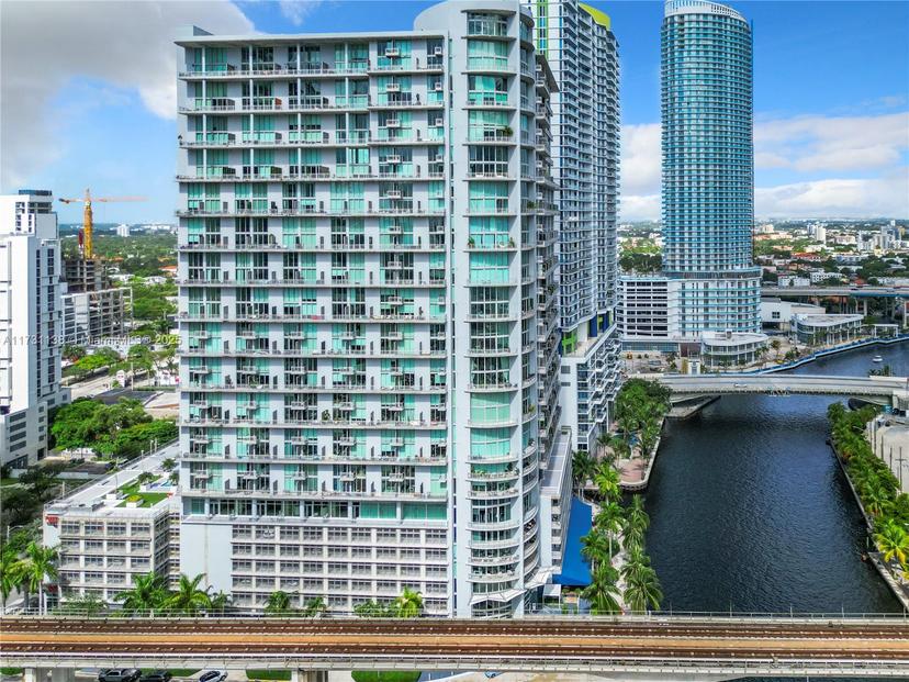 Picture of 690 SW 1St Ct # 1232, Miami FL 33130
