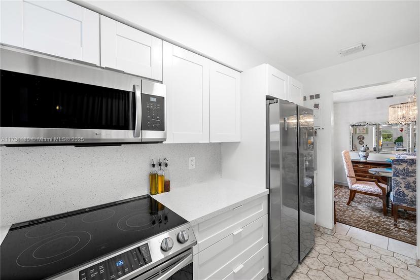 Picture of 160 NE 8Th Ave # 9B, Hallandale Beach FL 33009