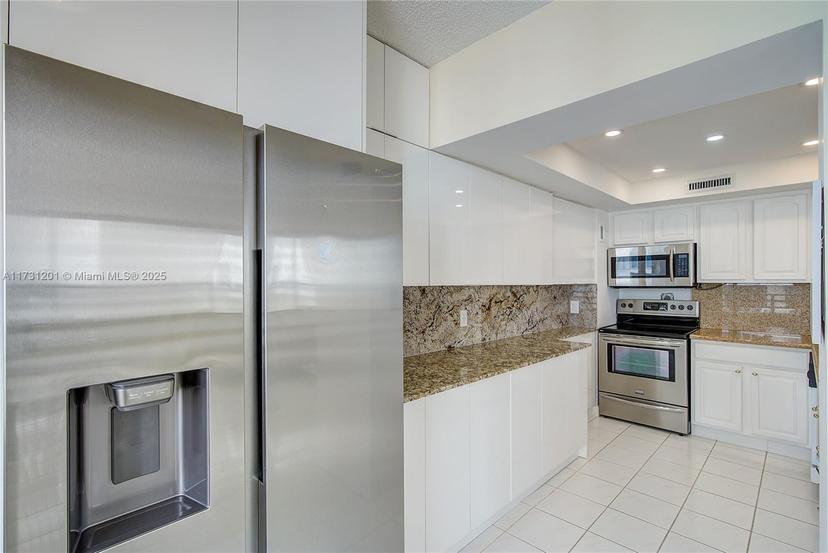 Picture of 3505 Ocean Dr # 905, Hollywood FL 33019