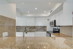 Picture of 3505 Ocean Dr # 905, Hollywood, FL 33019