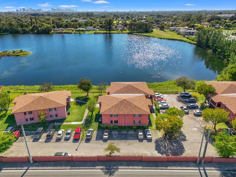 Picture of 2020 NW 119Th St # 1122, Miami FL 33167