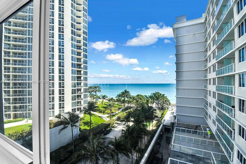 Picture of 19201 Collins Ave # 526, Sunny Isles Beach FL 33160