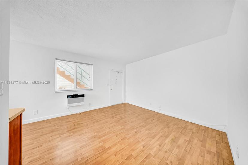 Picture of 3525 Tyler St # 9, Hollywood FL 33021