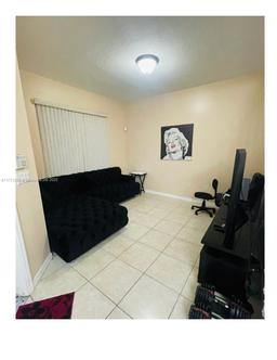 Picture of 10653 SW 8Th St # 2407, Pembroke Pines, FL 33025