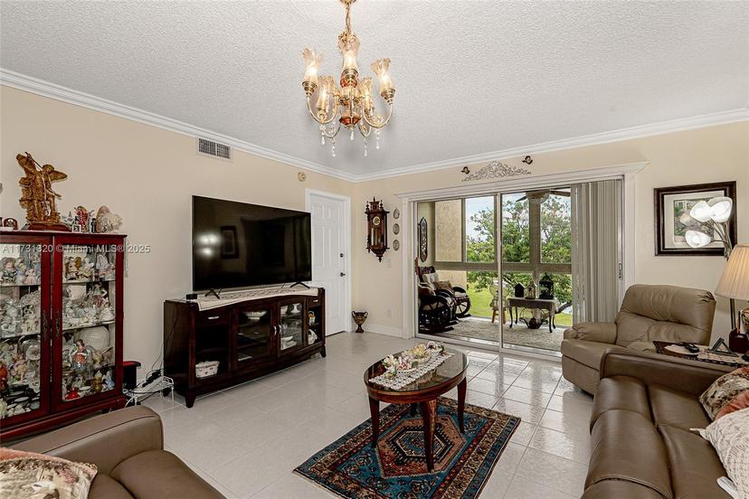 Picture of 10315 NW 24Th Pl # 307, Sunrise FL 33322