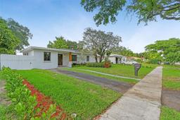 Picture of 1335 NE 133Rd St, North Miami, FL 33161
