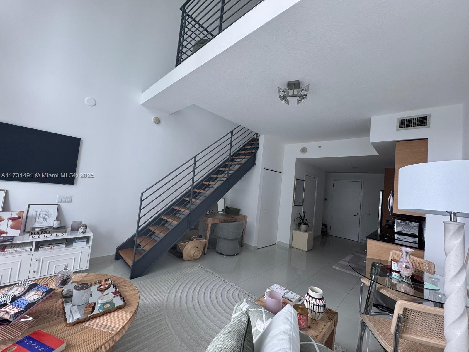 Picture of 60 SW 13Th St # 2408, Miami, FL 33130