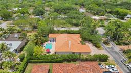 Picture of 15210 SW 74Th Ct, Palmetto Bay, FL 33157