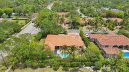Picture of 15210 SW 74Th Ct, Palmetto Bay, FL 33157