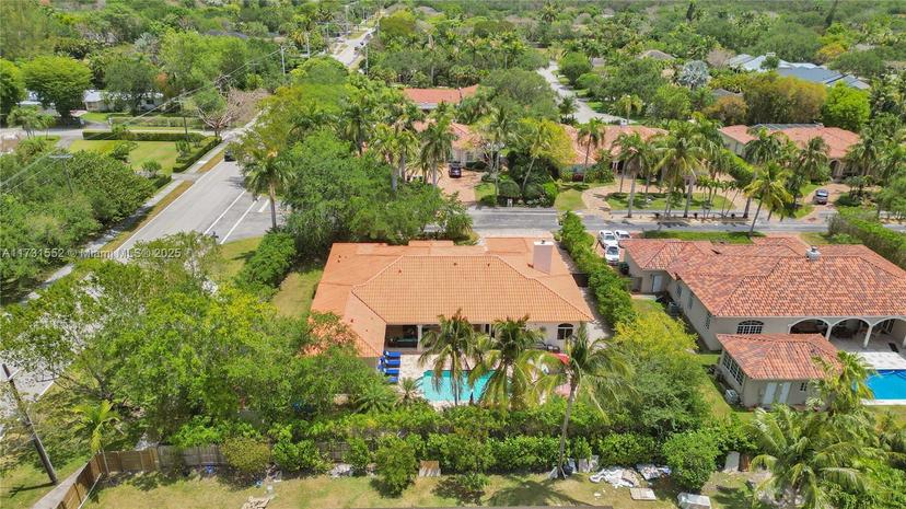 Picture of 15210 SW 74Th Ct, Palmetto Bay FL 33157