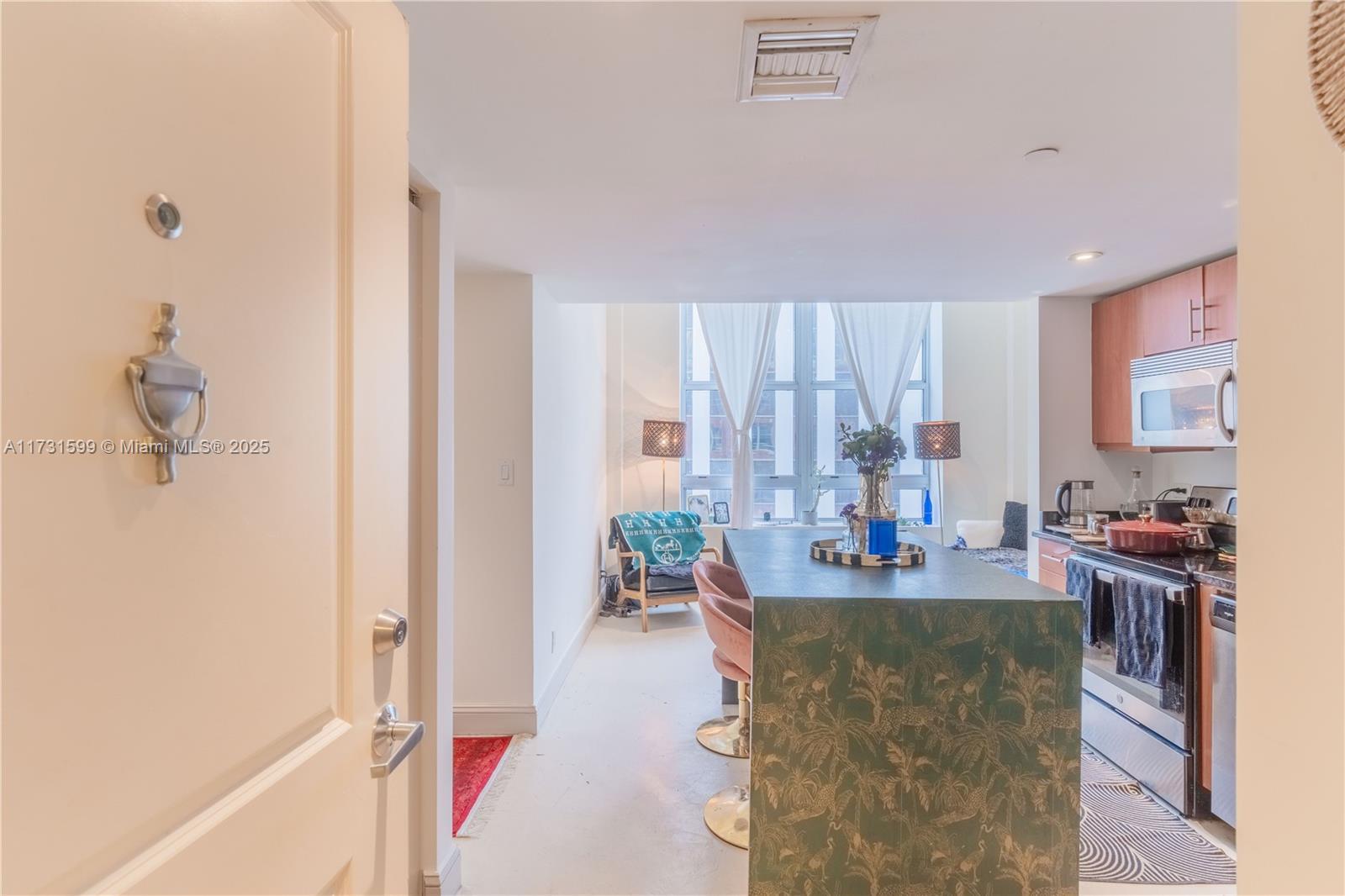 Picture of 111 E Flagler St # 805, Miami, FL 33131