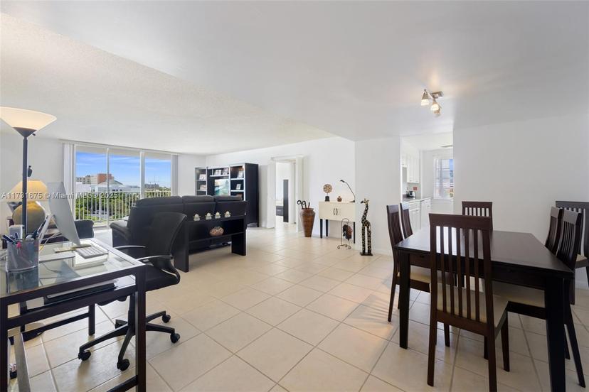Picture of 2851 NE 183Rd St # 502E, Aventura FL 33160