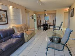 Picture of 13155 Ixora Ct # 412, North Miami, FL 33181