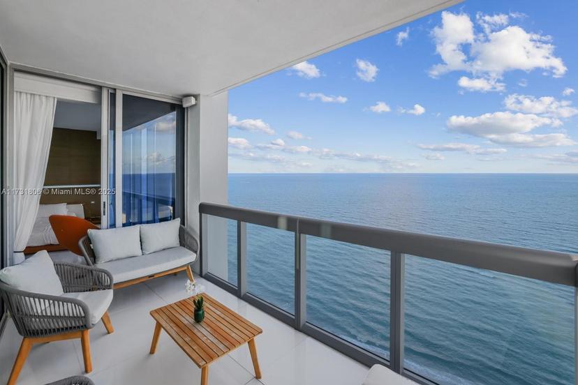Picture of 6899 Collins Ave # 2208, Miami Beach FL 33141