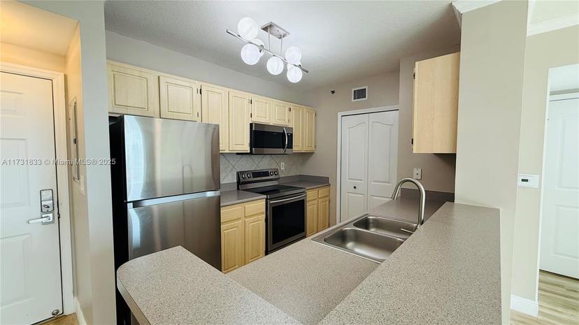 Picture of 2665 SW 37Th Ave # 408, Miami FL 33133