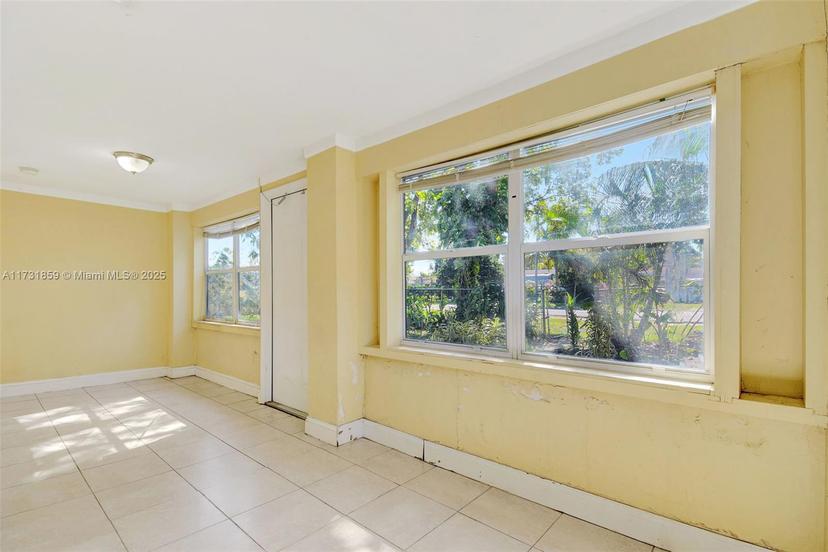 Picture of 1645 NE 180Th St, North Miami Beach FL 33162