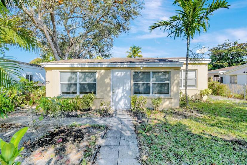 Picture of 1645 NE 180Th St, North Miami Beach FL 33162