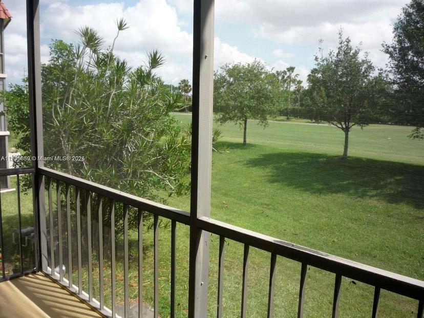 Picture of 9520 S Hollybrook Lake Dr # 205, Pembroke Pines FL 33025