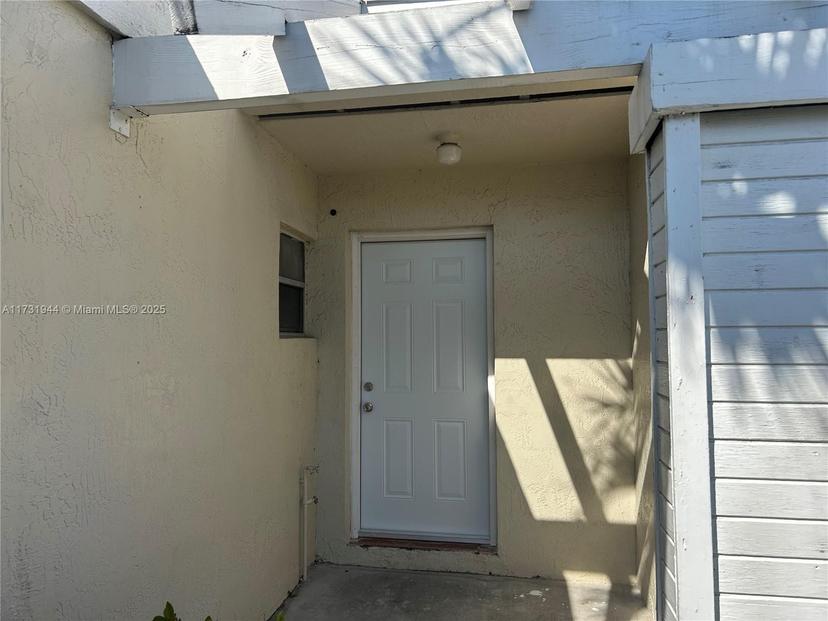 Picture of 875 NE 213Th Ter # 3, Miami FL 33179