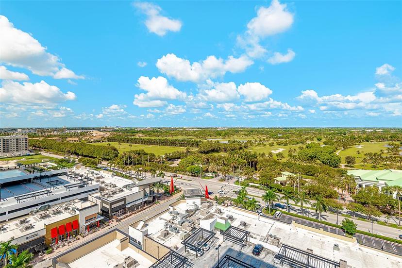 Picture of 5300 Paseo Blvd # 1404, Doral FL 33166