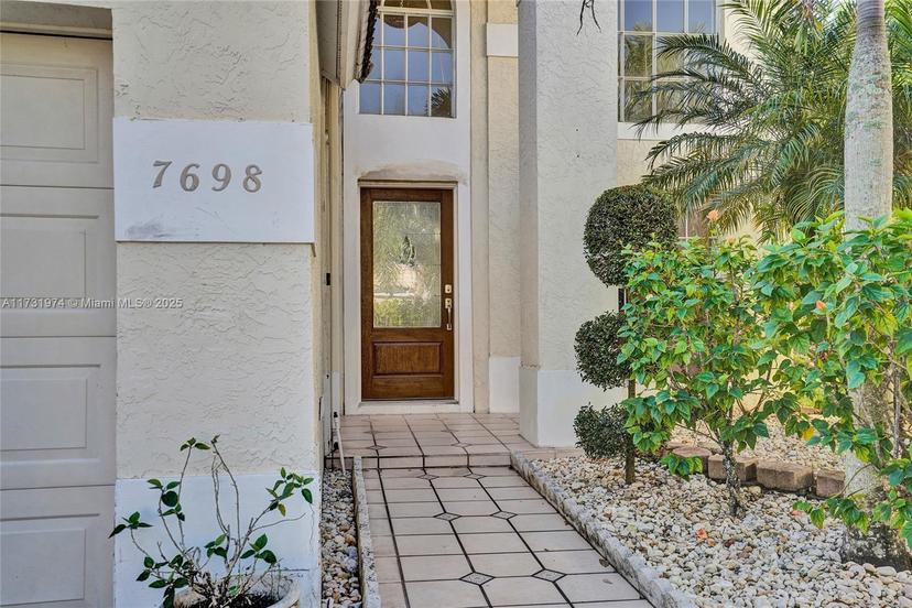 Picture of 7698 Hibiscus Ln, Coral Springs FL 33065