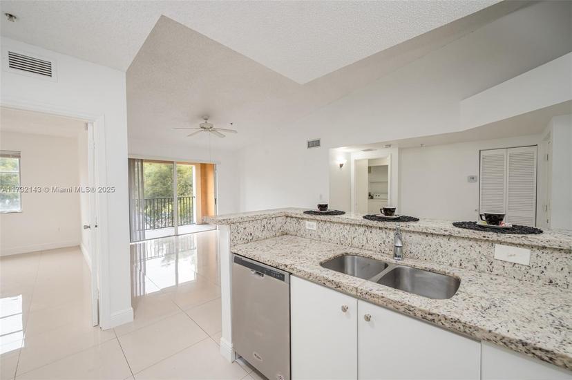 Picture of 2280 E Preserve Way # 303, Miramar FL 33025