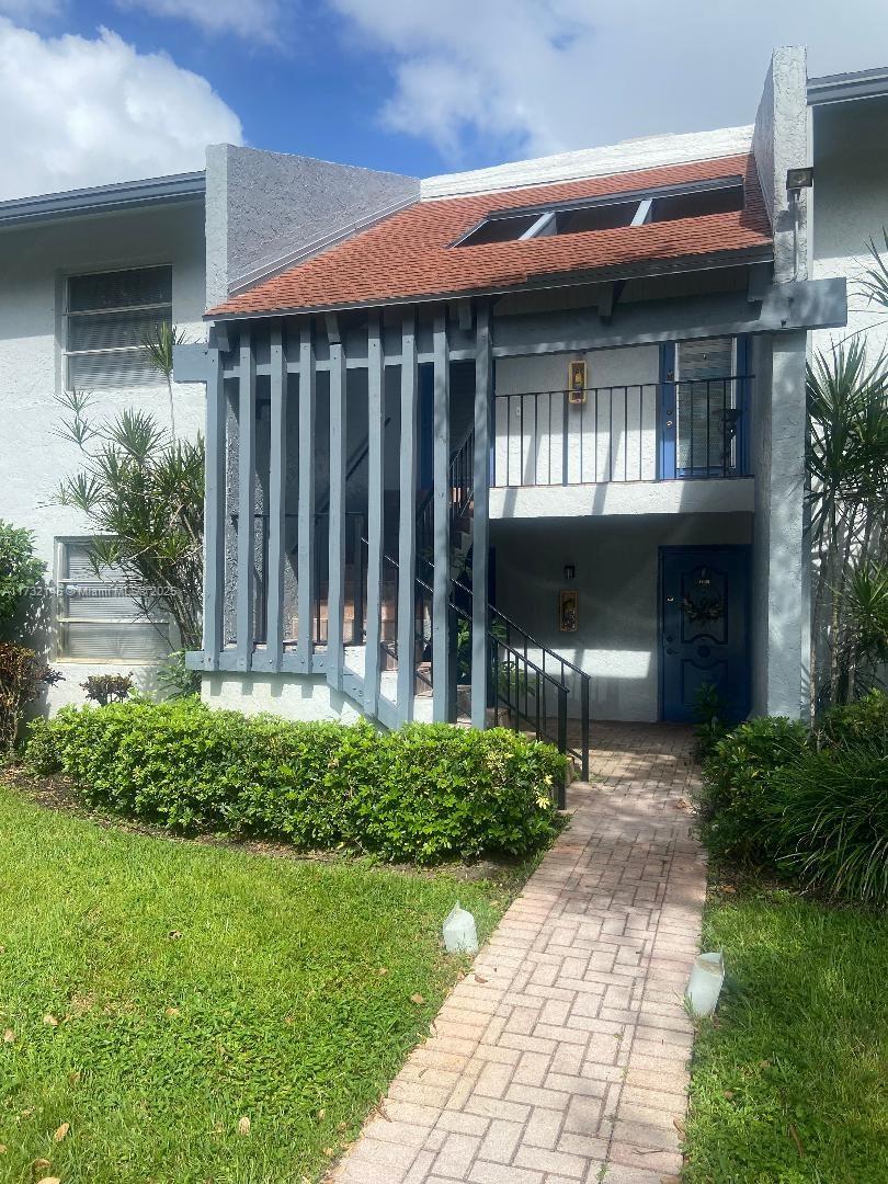 Picture of 6525 S Oriole Blvd Building 2010 # 201, Delray Beach FL 33446