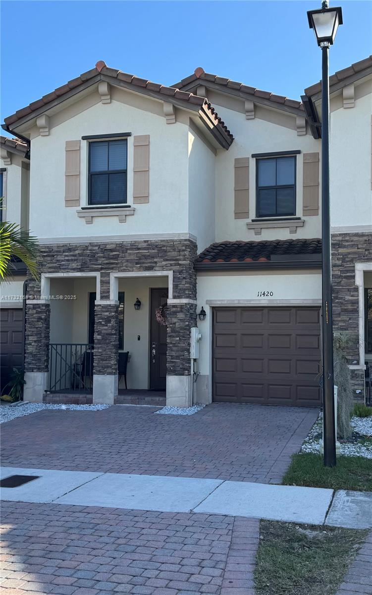 Picture of 11420 SW 252Nd St, Homestead FL 33032
