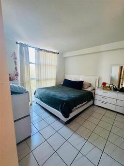 Picture of 11780 SW 18Th St # 2, Miami, FL 33175