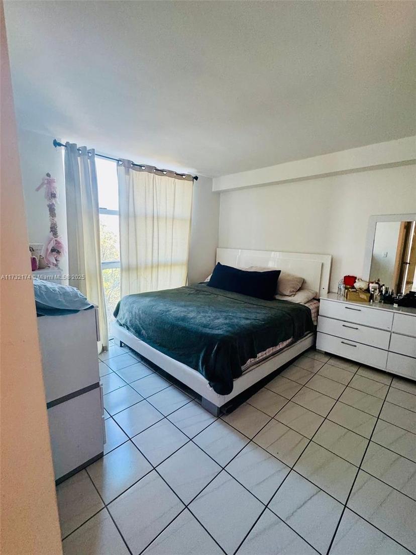 Picture of 11780 SW 18Th St # 2, Miami FL 33175