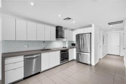 Picture of 1600 NE 1St Ave # 1402, Miami, FL 33132