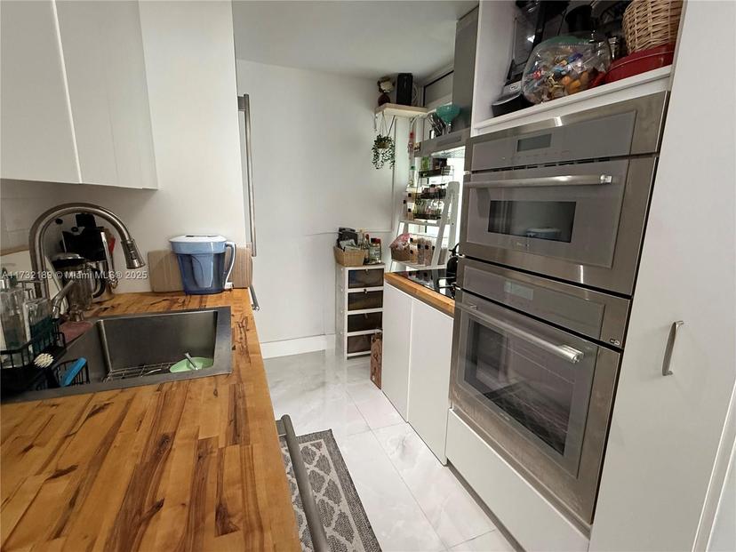 Picture of 1670 Bay Rd # 4E, Miami Beach FL 33139