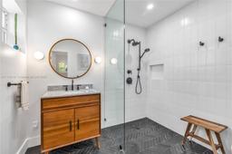 Picture of 880 NE 85Th St, Miami, FL 33138