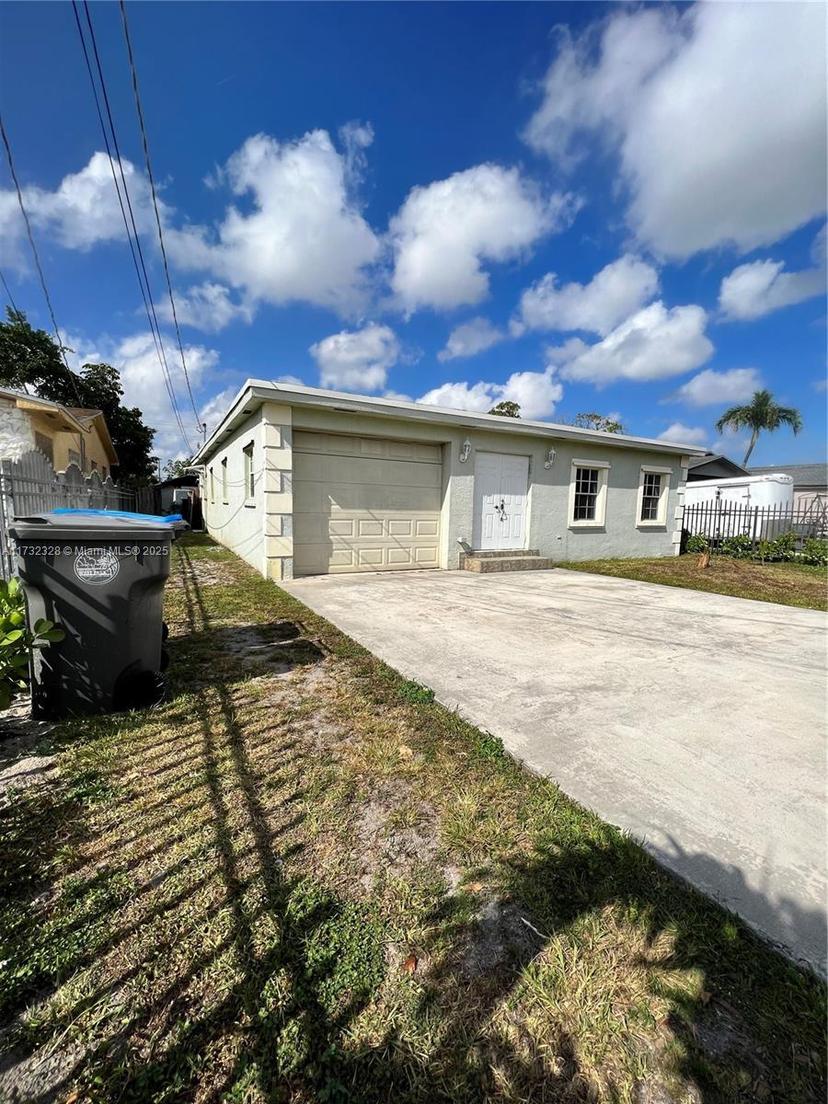 Picture of 5407 SW 20Th St, West Park FL 33023