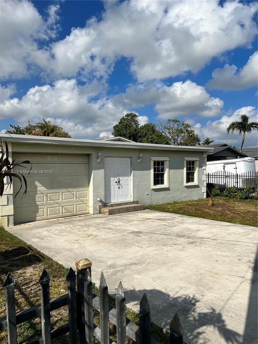Picture of 5407 SW 20Th St, West Park FL 33023