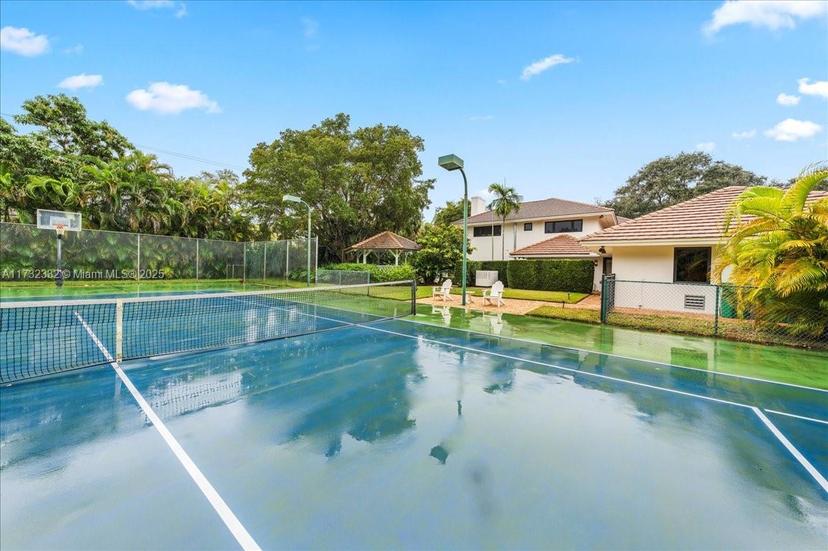 Picture of 5922 SW 105Th St, Pinecrest FL 33156
