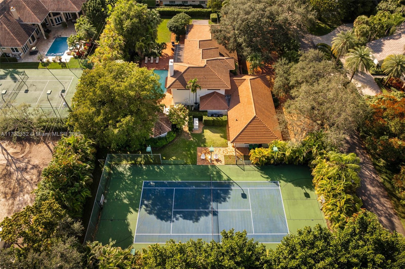 Picture of 5922 SW 105Th St, Pinecrest, FL 33156