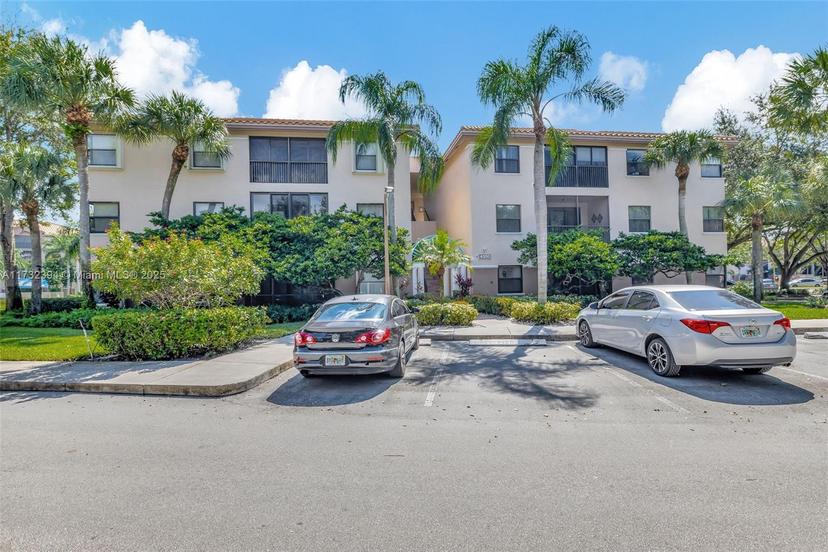 Picture of 4350 NW 30Th St # 233, Coconut Creek FL 33066