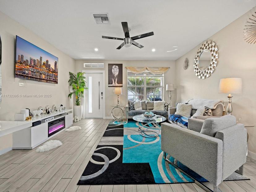 Picture of 630 NE 5Th Way, Florida City FL 33034
