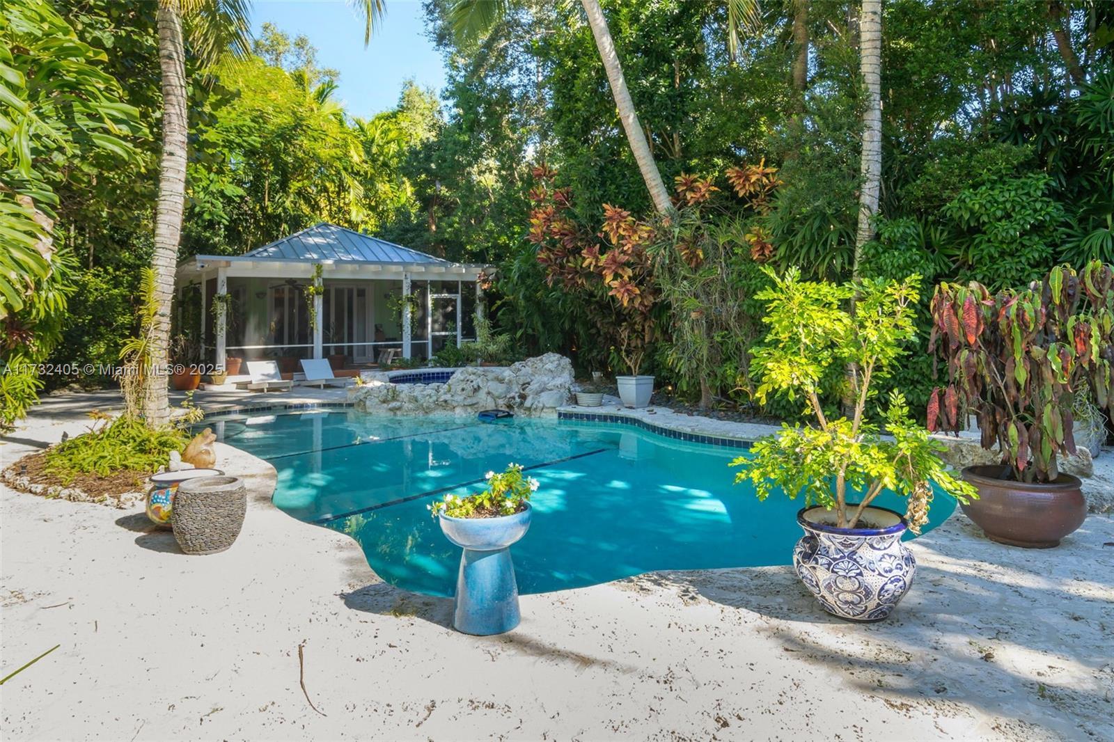 Picture of 3613 Royal Palm Ave, Coconut Grove, FL 33133