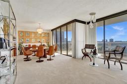 Picture of 20281 E Country Club Dr # 615, Aventura, FL 33180