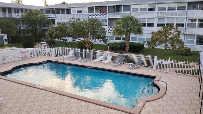 Picture of 15610 NE 6Th Ave # 18C, Miami FL 33162