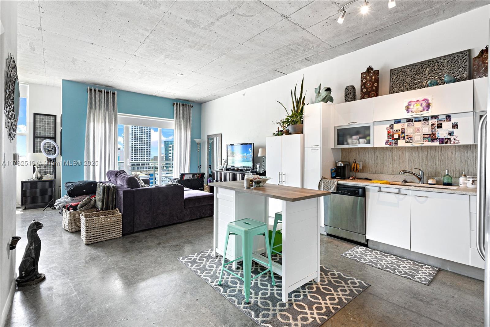 Picture of 133 NE 2Nd Ave # 1109, Miami, FL 33132