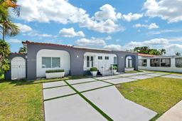 Picture of 301 SW 30Th Ct, Miami, FL 33135