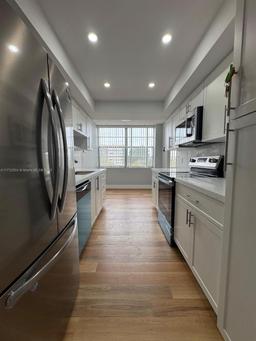 Picture of 1200 Saint Charles Pl # 419, Pembroke Pines, FL 33026