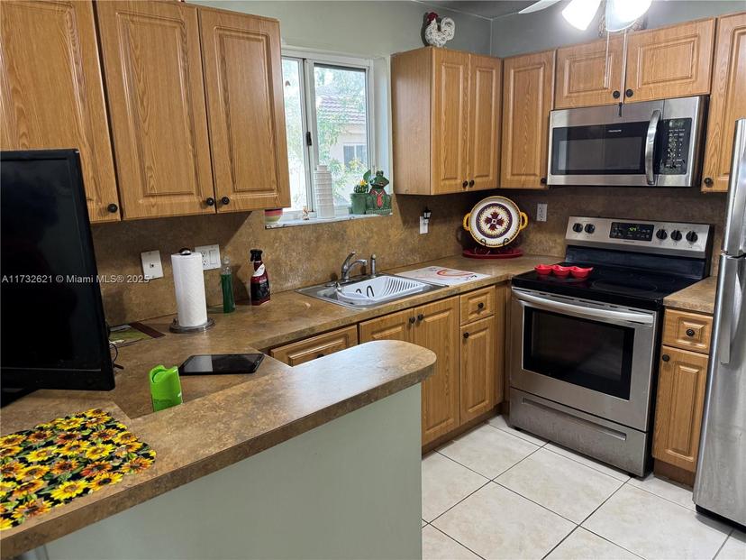 Picture of 1250 SE 28Th Ct # 206, Homestead FL 33035